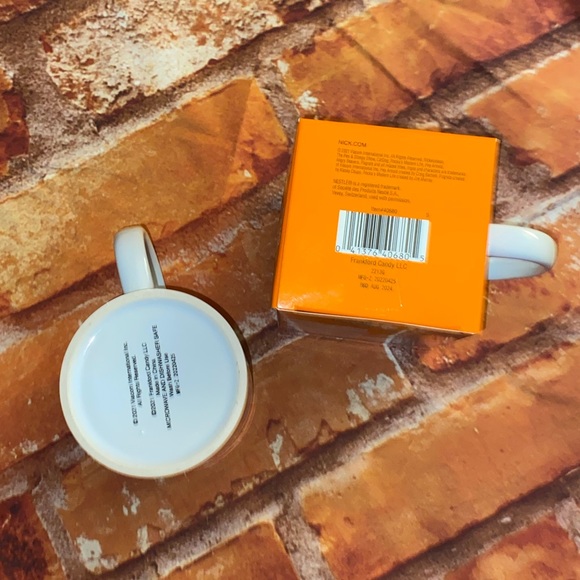 Hold for (p) - Picture 9 of 9